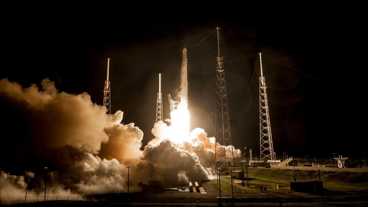 Watch Live as SpaceX Attempts 29th Resupply Mission to the ISS