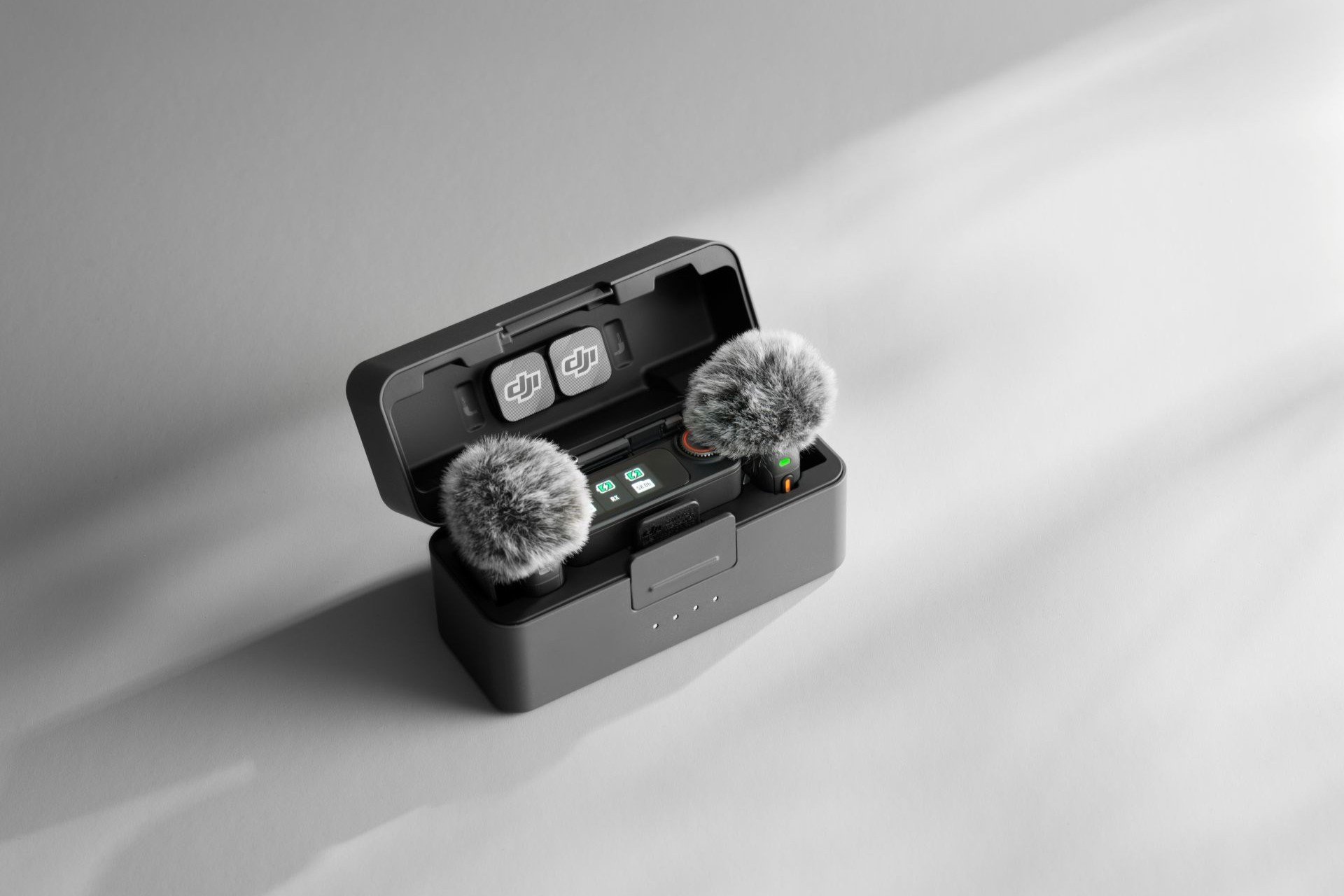 Dji Mic 3 (2 Tx + 1 Rx + Charging Case)